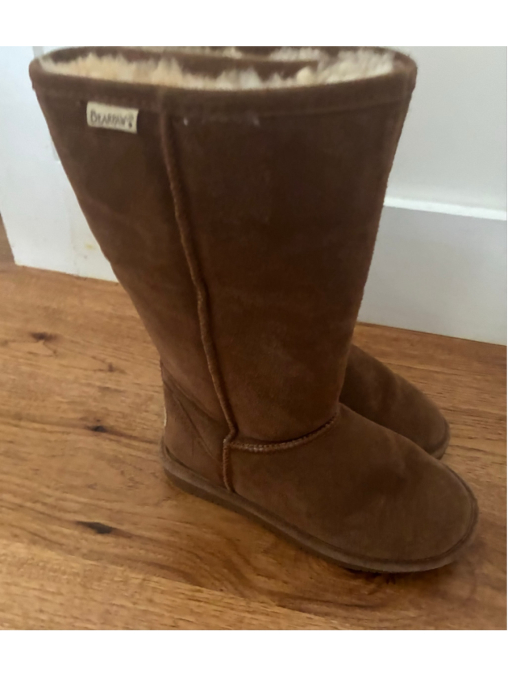 Women's Bearpaw suede Winter Boots Size 6 Brown